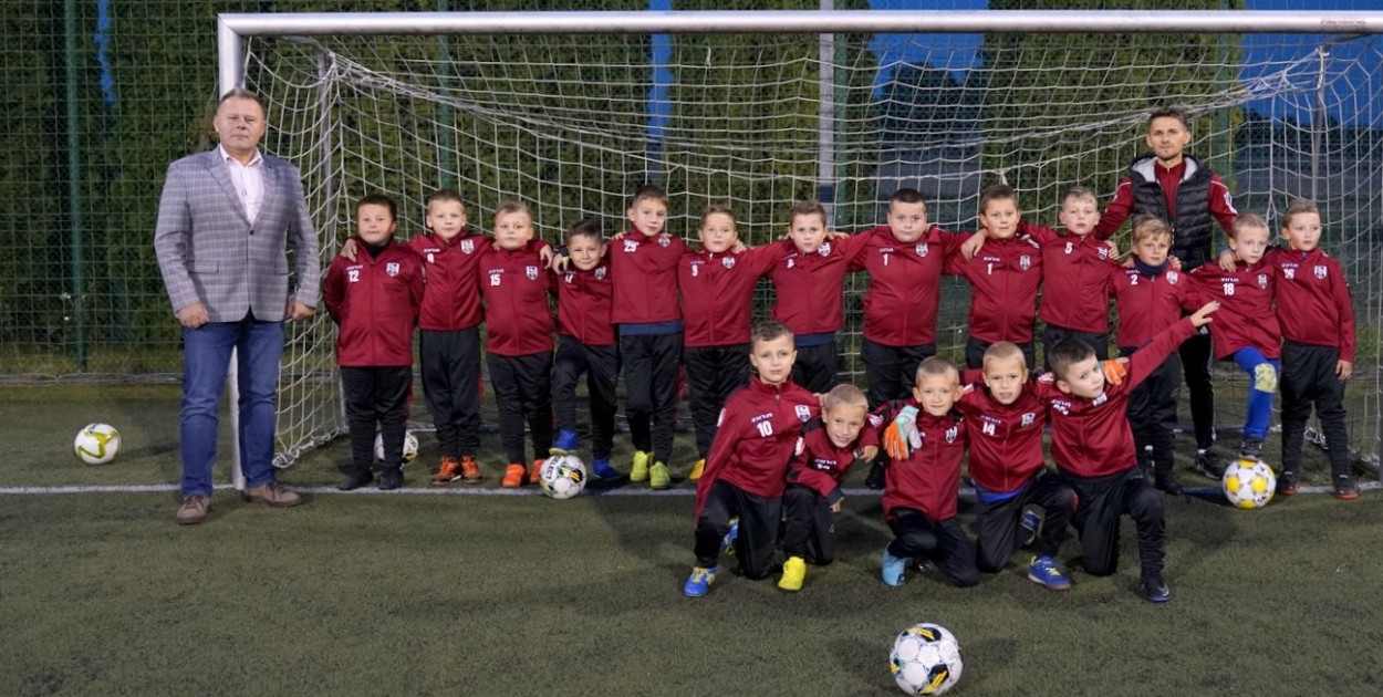 Nowe stroje dla młodych piłkarzy z Ulana-Majoratu