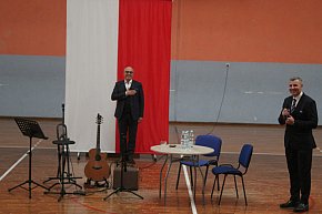 Spotkanie z Janem Pospieszalskim w Komarówce-12350