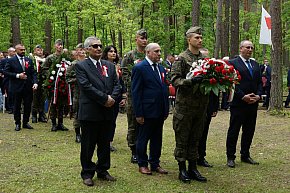 Uroczystość patriotyczna w lesie Baran-12439