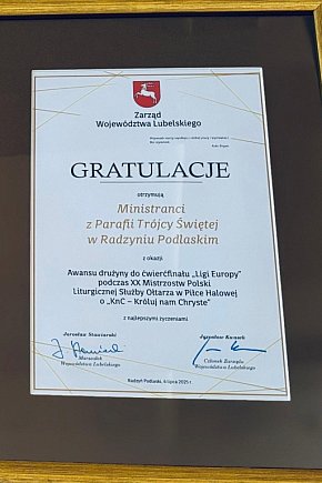 Podziękowania dla ministrantów od marszałka-12582