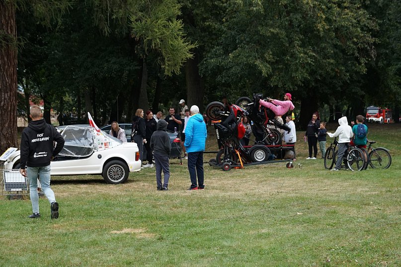 Piknik Motoryzacyjny dla Ani