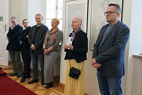 Wystawa prac rodziny Marków "Dziedzictwo"-244247