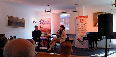 Spotkanie z podróżniczką Mają Wolną-244537
