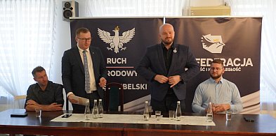 Spotkanie z posłem Witoldem Tumanowiczem w Radzyniu-244953