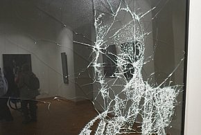 Wystawa prac Sylwii Iwaniuk "Potłuczona"