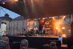 Koncert zespołu Tulia i inne występy podczas jarmarku