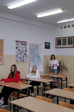 Uczniowie II LO w konkursie >>Wybieram Wybory<<-13067