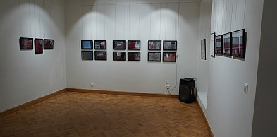 Wystawa fotografii Magdaleny Jóźwiak "Dwa kolory"