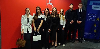 Stypendyści marszałka województwa z ZSP