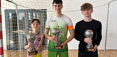 Potrójny triumf radzyńskich ministrantów na turnieju piłkarskim