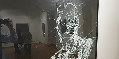 Wystawa prac Sylwii Iwaniuk "Potłuczona"