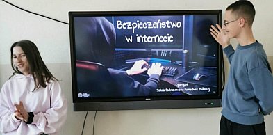 Projekt "Cyberspot" w SP w Komarówce
