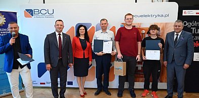 Uczeń ZSP nagrodzony-245723