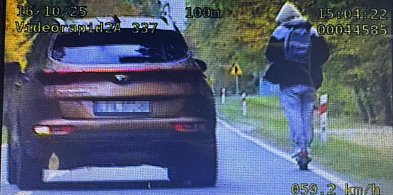 Pijany na hulajnodze elektrycznej zatrzymany na DK w Bezwoli-246192