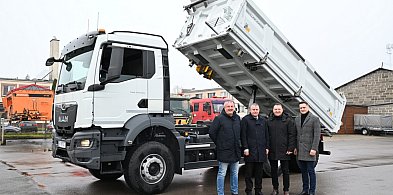 Nowa ciężarówka Zarządu Dróg Powiatowych-247275