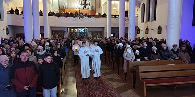 Pierwszy dzień Świąt w parafii św. Anny-247522