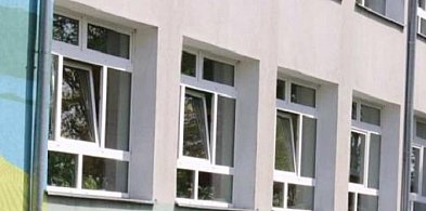 Nowy sprzęt elektroniczny w szkole w Komarówce-247723