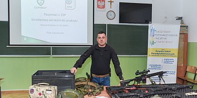 Spotkanie z instruktorem strzelectwa w ZSP