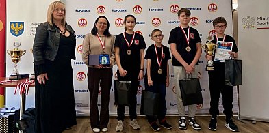 Szachiści z "Dwójki" z brązowym medalem na Mistrzostwach Polski