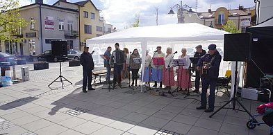 Biesiada przy Fontannie
