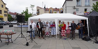 Biesiada przy Fontannie