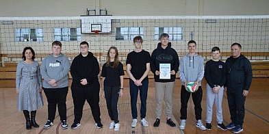 Mistrzostwa Szkoły w Piłce Siatkowej w ZSR w Woli Osowińskiej-247612