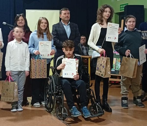 Sukces uczennicy SOSW na konkursie recytatorskim we Włodawie-247314