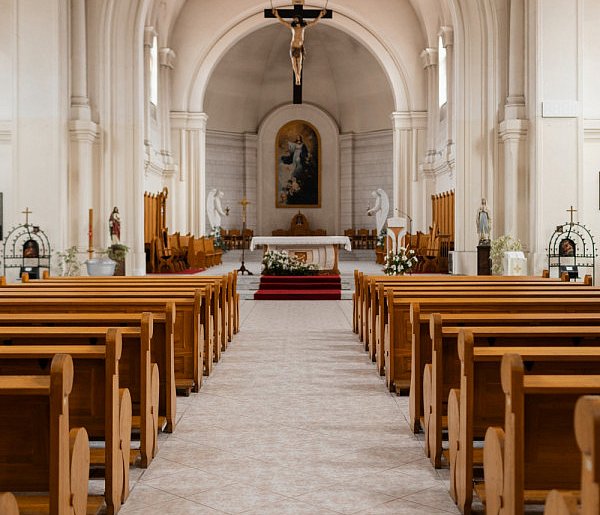 Miliony na Kościół w 2026 roku. Państwo co roku dokłada do duchownych-247599