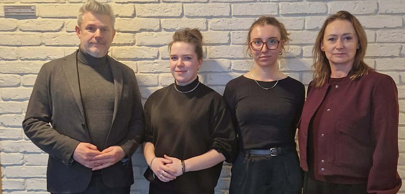 Uczennice I LO z wizytą w Spomleku