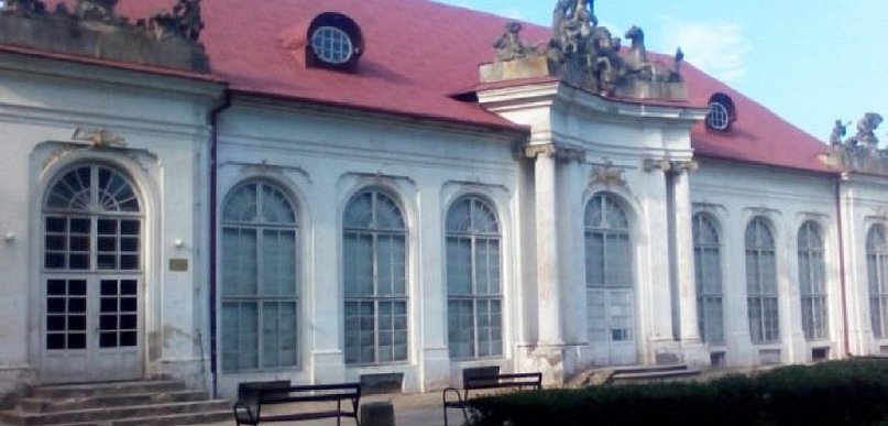 Odrzucenie wniosku o dotację na remont Oranżerii