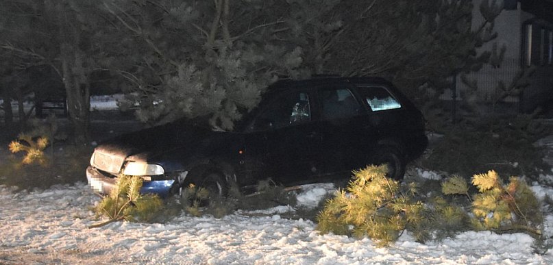 Wypadek pijanego bez prawa jazdy w Tchórzewie