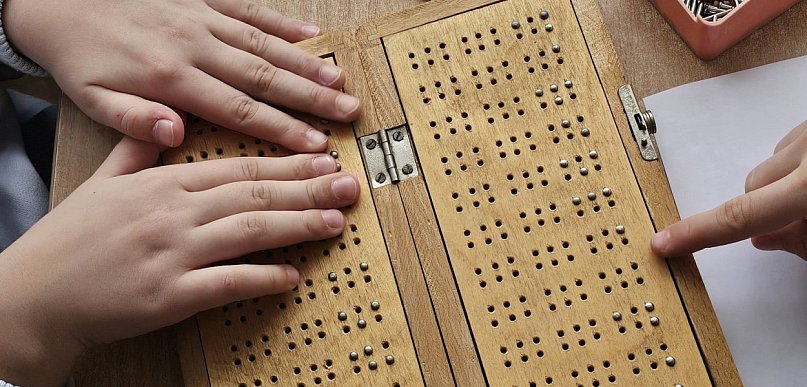 Dyrektor PPP opowiedziała uczniom o alfabecie Braille'a