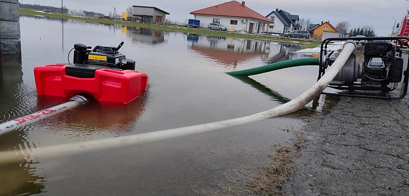 Strażacy walczą ze skutkami roztopów