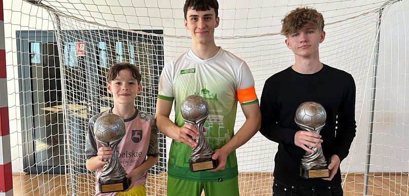 Potrójny triumf radzyńskich ministrantów na turnieju piłkarskim