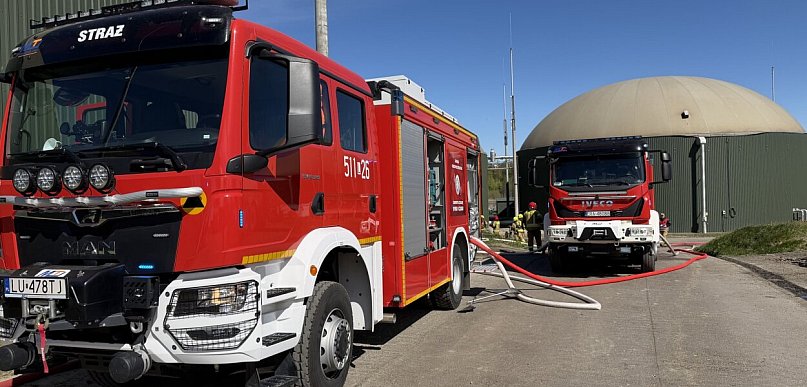 Ćwiczenia strażaków na terenie biogazowni w Suchowoli