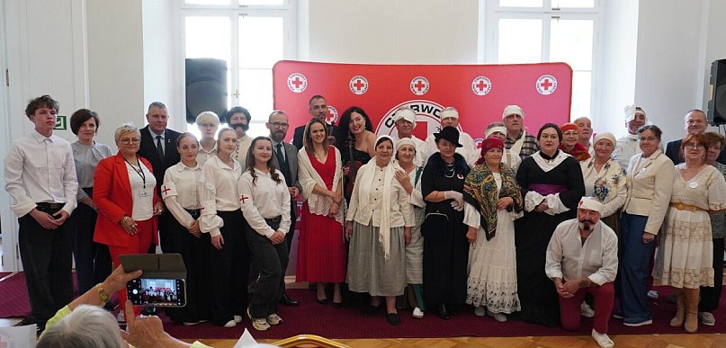 Bal PCK "Czerwona Nić Pomocy"