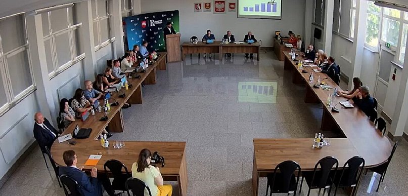 Sprawozdanie z pracy ZGL na sesji Rady Miasta