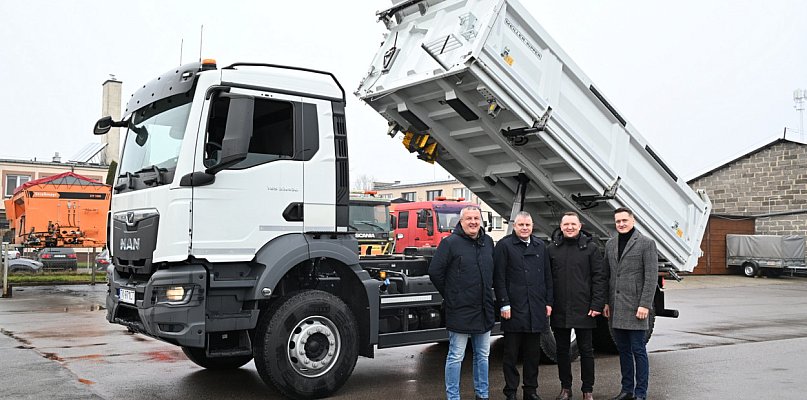 Nowa ciężarówka Zarządu Dróg Powiatowych - 247275