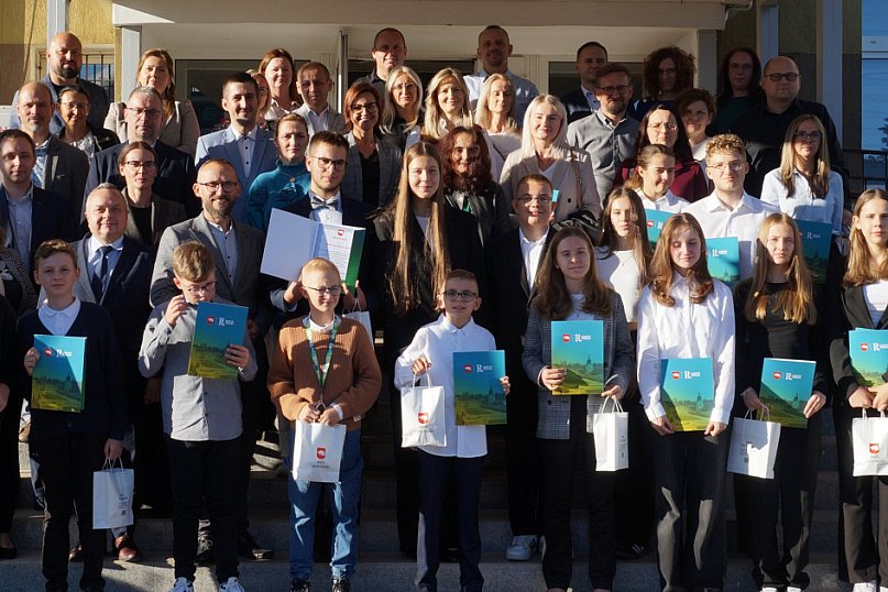 Wyróżnienia dla uczniów na sesji Rady Miasta