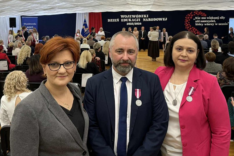 Nauczyciele z I LO odznaczeni