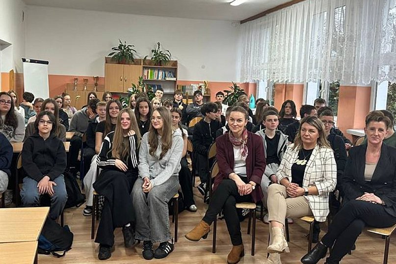 Spotkanie pracownic ZSR i Spomleku z uczniami