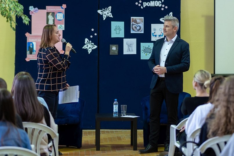 Spotkanie uczniów I LO z prezesem Spomleku