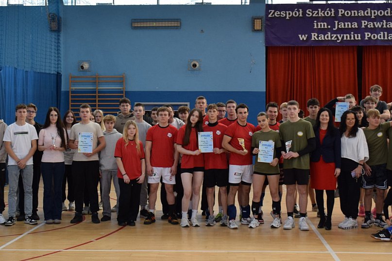 Mikołajkowy Turniej Piłki Siatkowej w ZSP