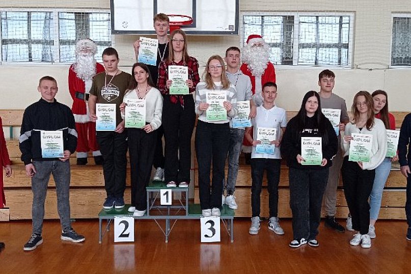 Turniej tenisa stołowego w Woli Osowińskiej