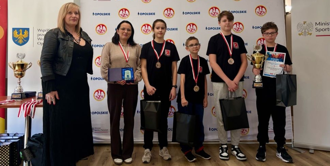 Szachiści z "Dwójki" z brązowym medalem na Mistrzostwach Polski