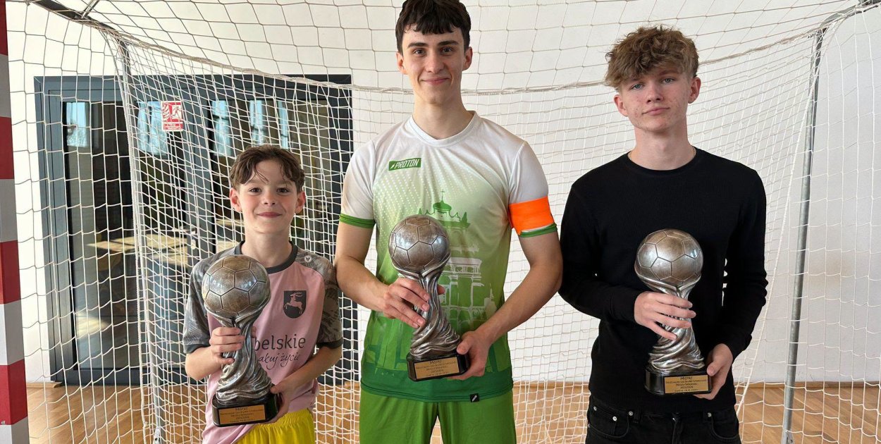 Potrójny triumf radzyńskich ministrantów na turnieju piłkarskim